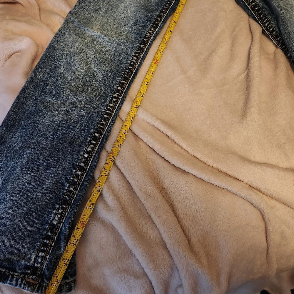 Rock Revival Distressed Blue Jeans - Picture 4 of 4